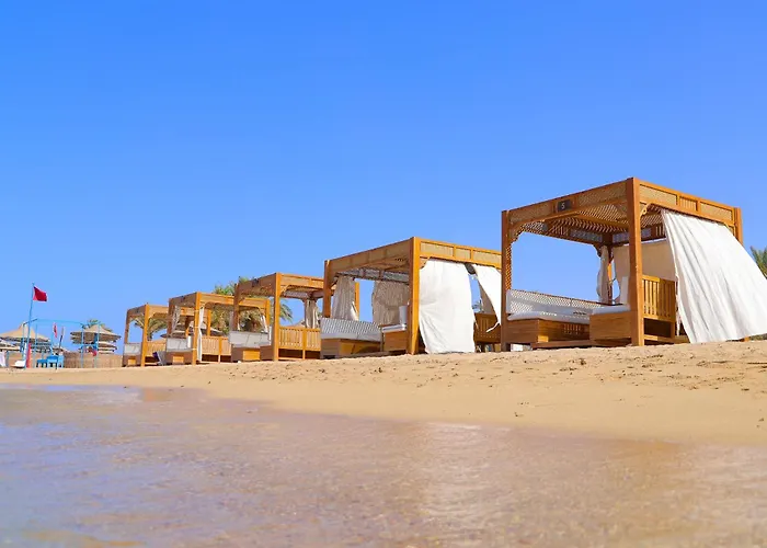 Utopia Club Hotel 4*